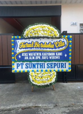 Papan Bunga Duka di Amar